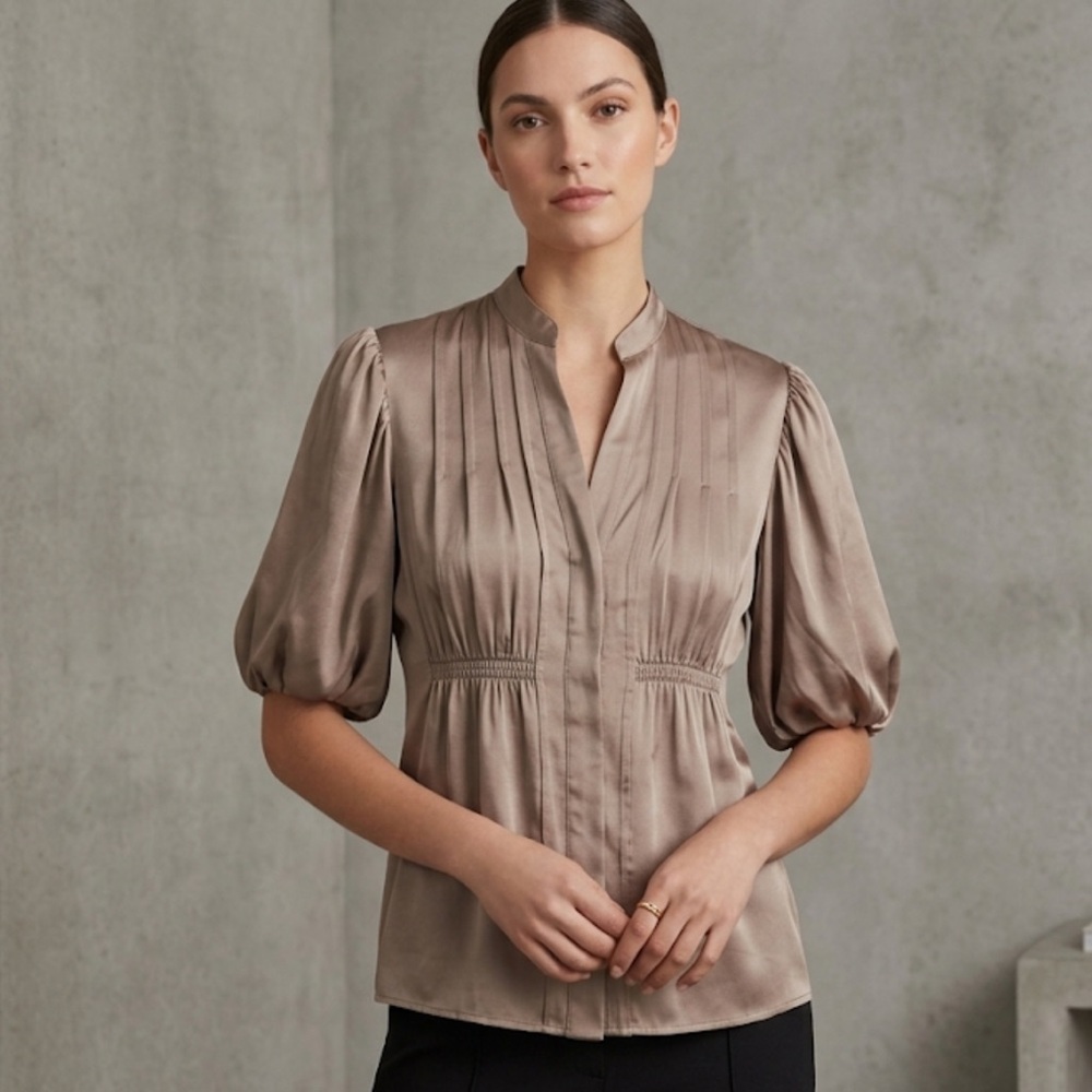 BCBGMAXAZRIA Silk Stretch Short bubble Sleeve Button Down Blouse Top Size M